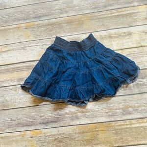 Girls old navy adorable denim skirt! Size 4